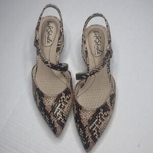 LIFE STRIDE Minimalist Pump. Taupe/Brown/Black Snake Print. Size 5‎